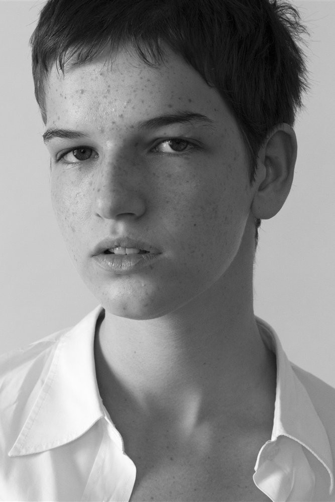 Angèle Metzger backdrop