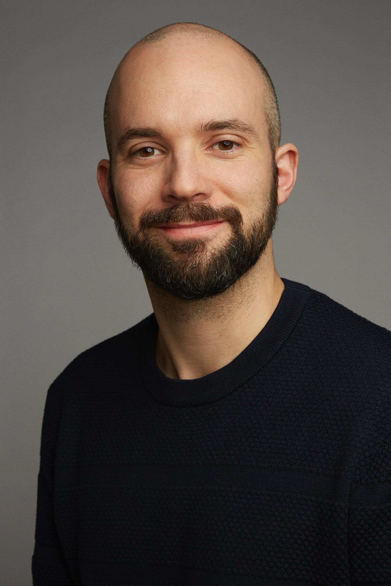 Petter Onstad Løkke backdrop