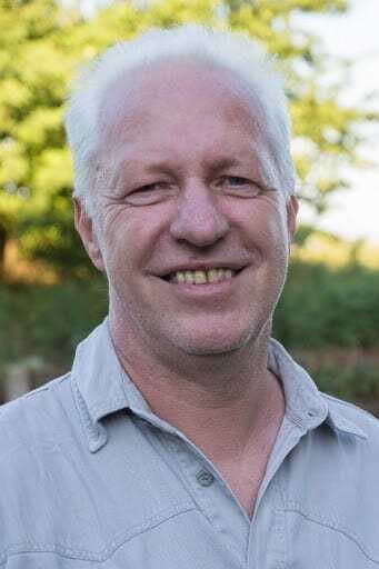 Herbert Ostwald backdrop