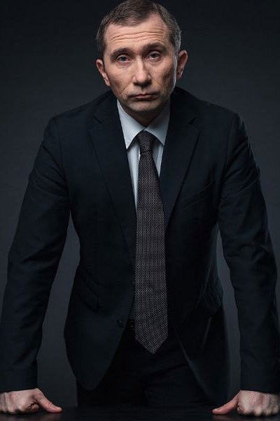 Dmitry Grachev backdrop