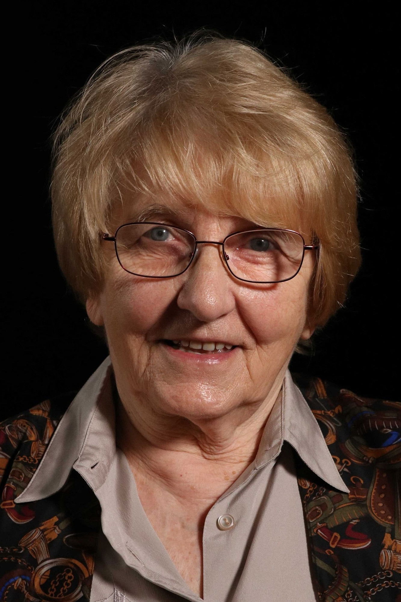 Hana Lamková backdrop