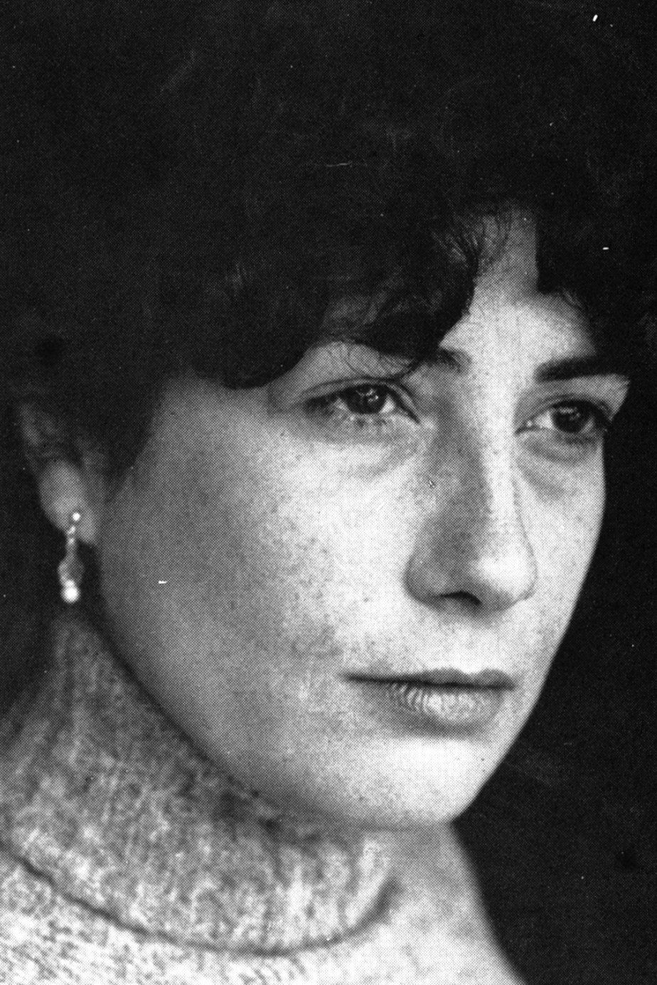 Sara Di Nepi backdrop