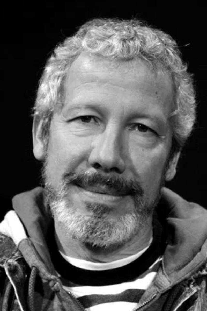 Sebastian Dahm backdrop