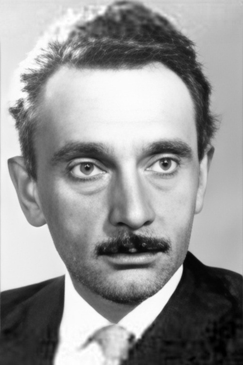 Arnold Agababov backdrop