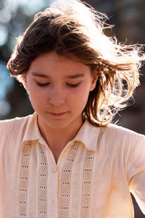 Mariona Gomila backdrop