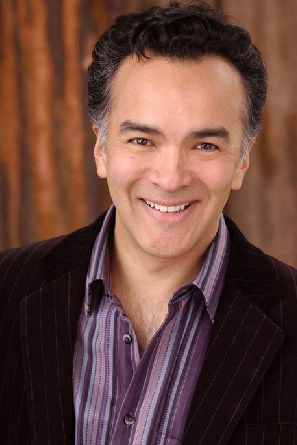 Gilbert Luna backdrop