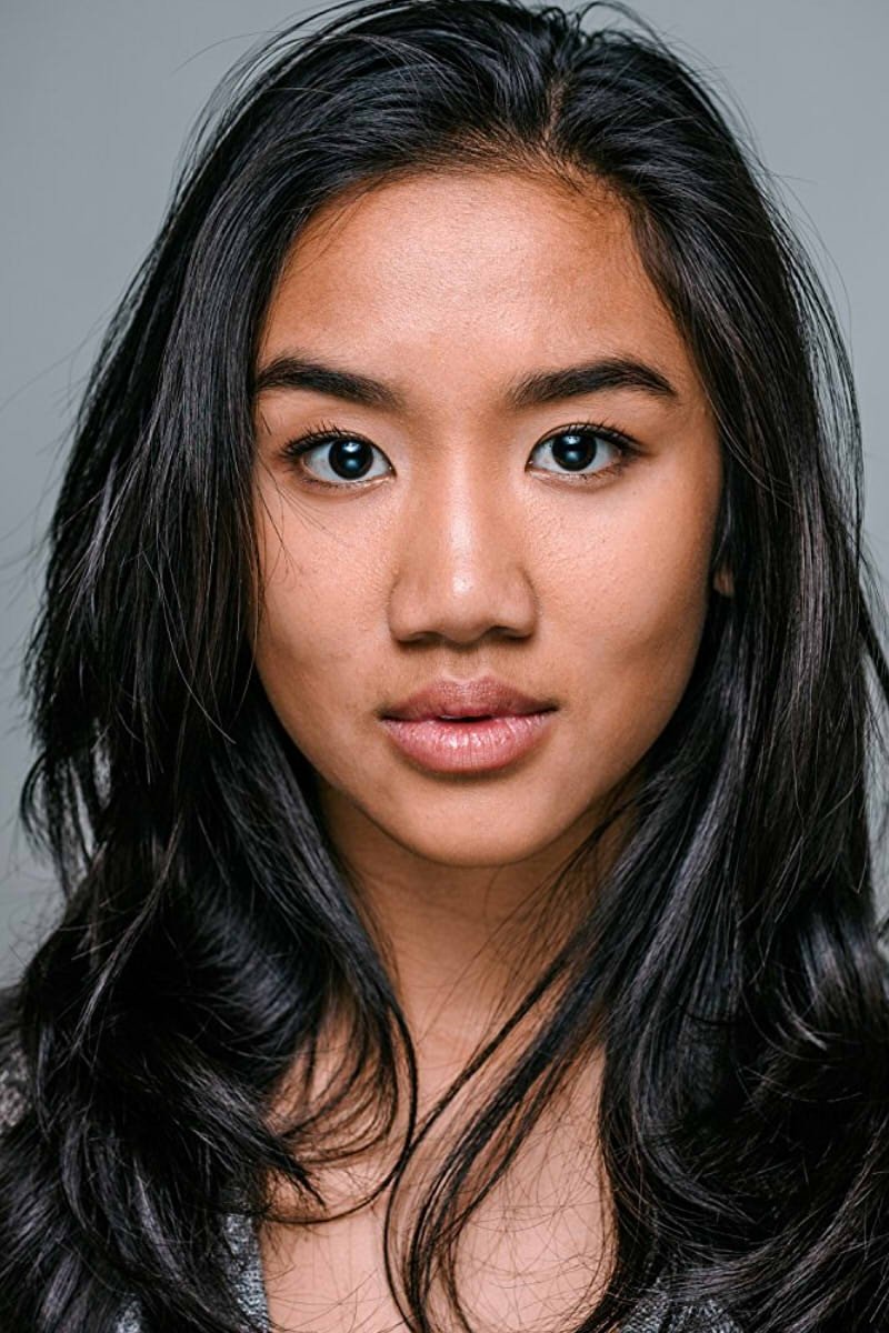 Savira Windyani backdrop