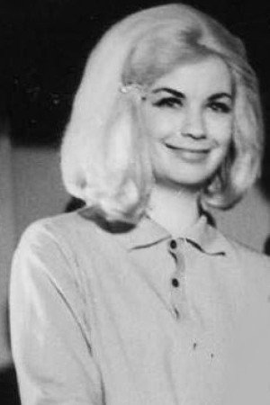 Marina Mater backdrop