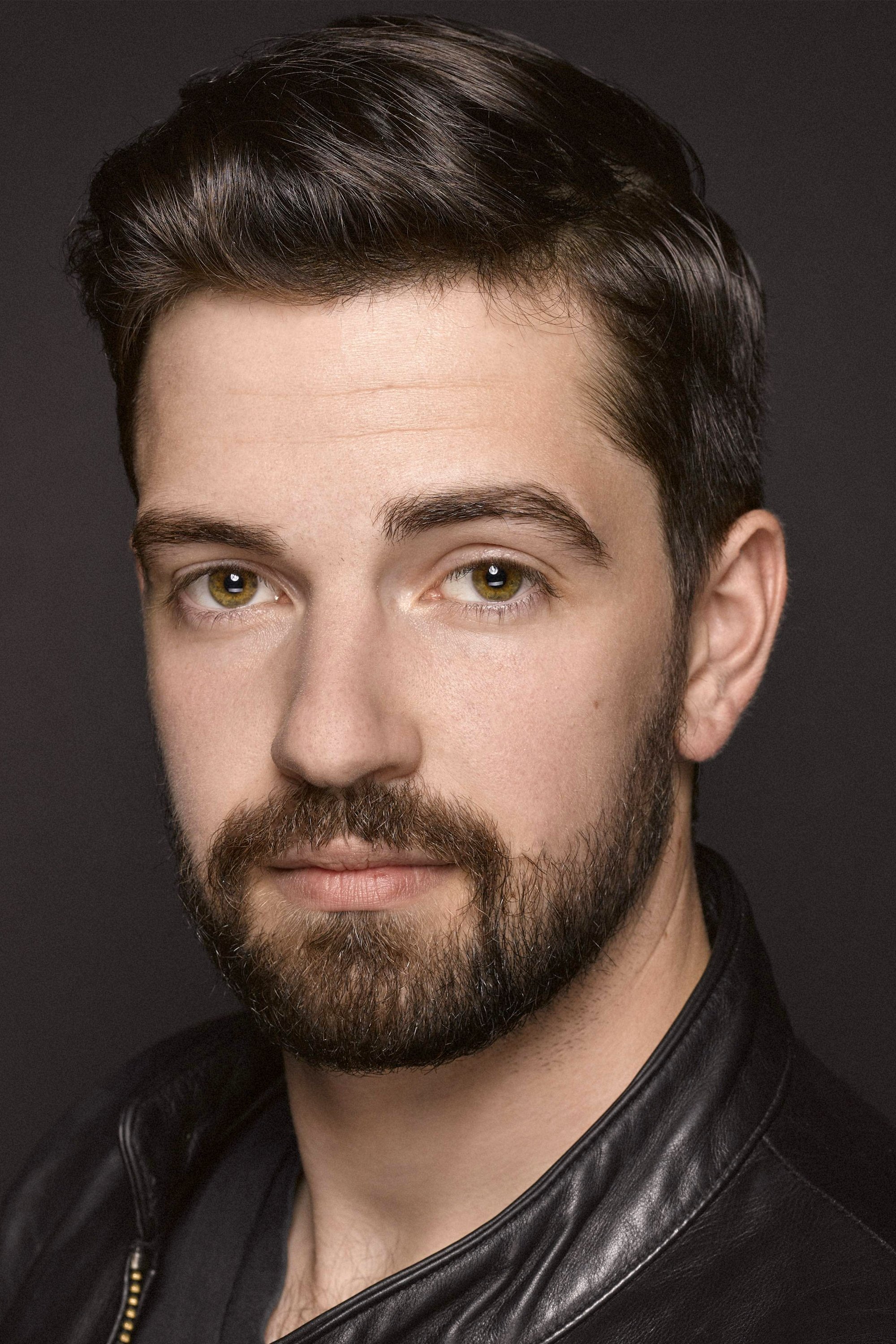 Isaiah Kolundzic backdrop