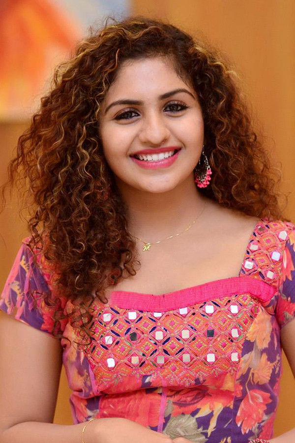 Noorin Shereef backdrop