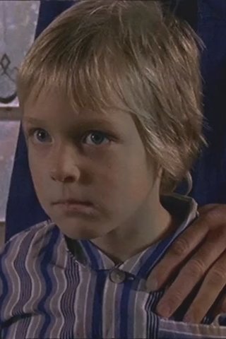 Yannick Dittmann backdrop