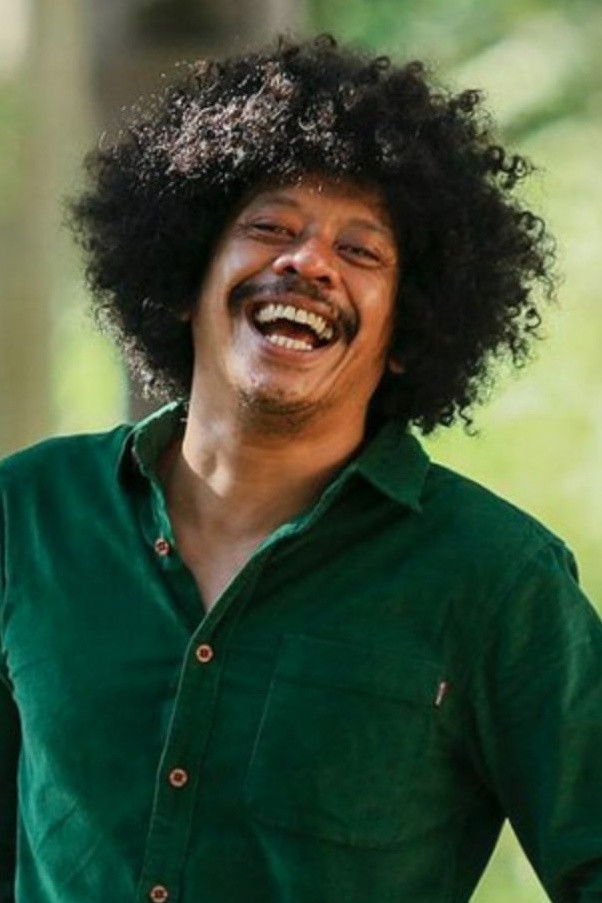 Edi Brokoli backdrop