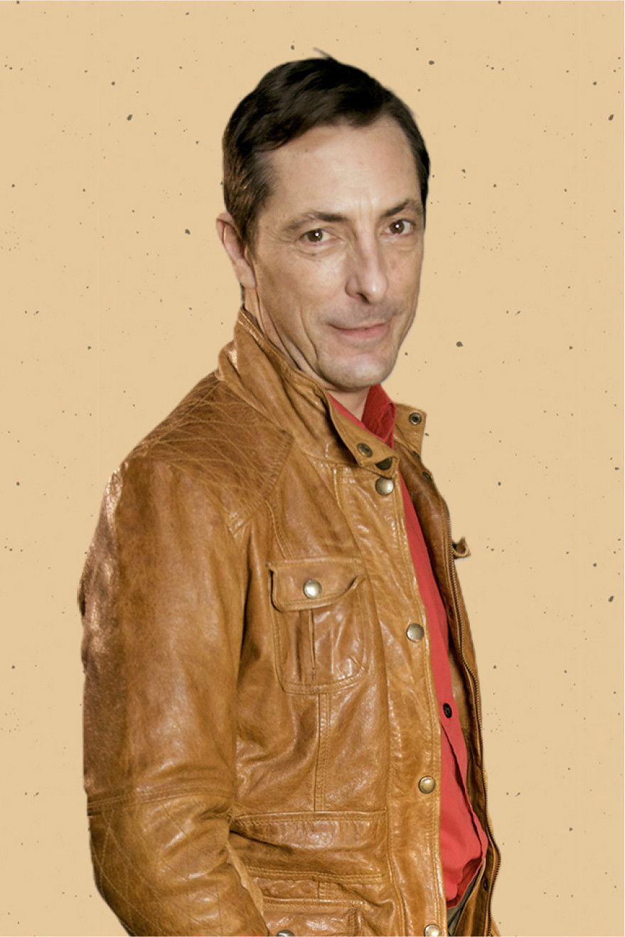 Óscar Pastor backdrop