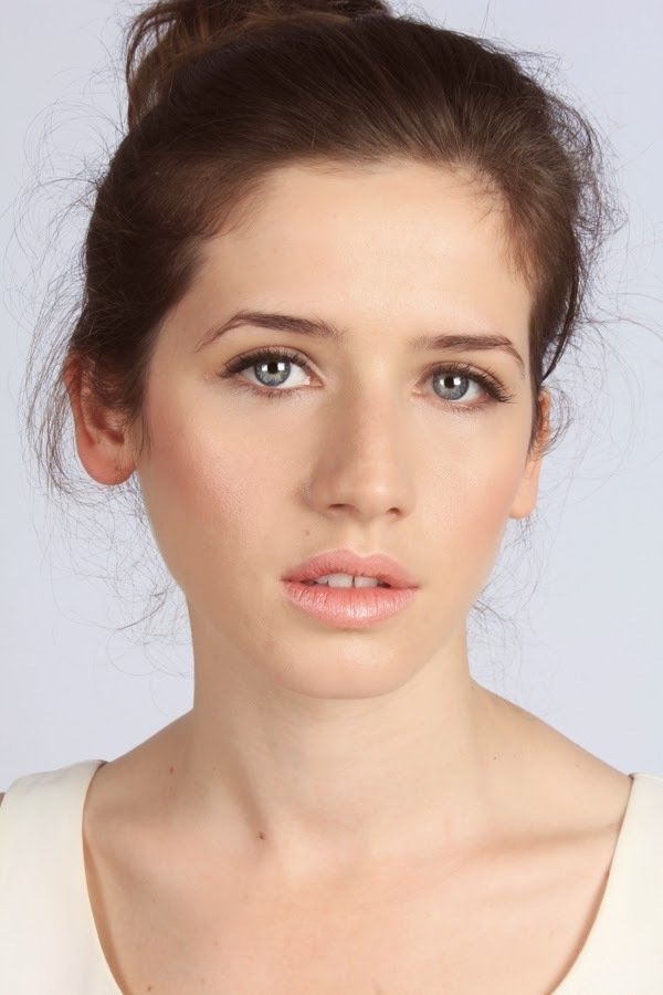 Paula Muñoz backdrop