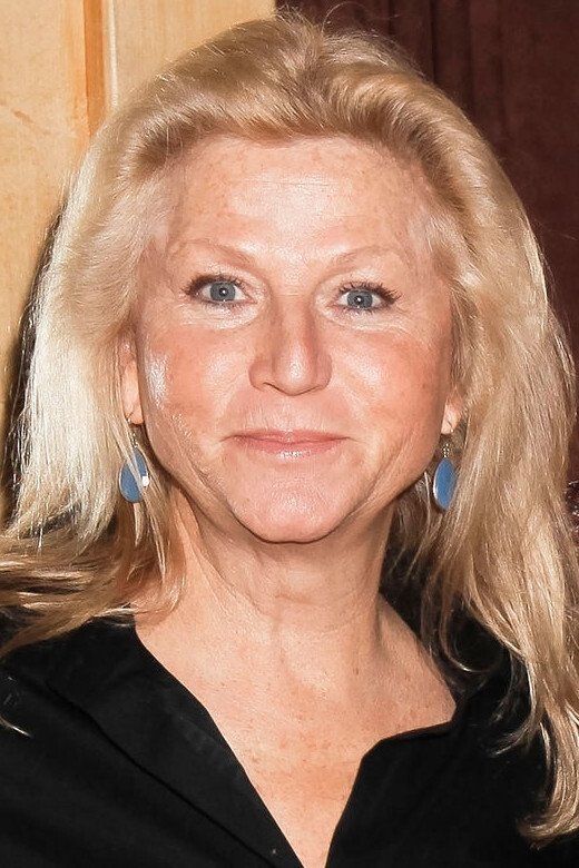 Leigh Kilton-Smith backdrop