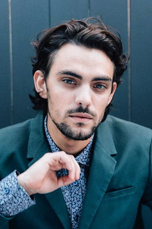 Dakota Shapiro backdrop