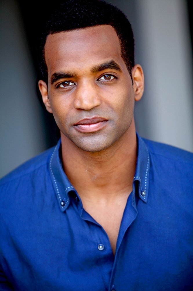 Dennis Renard backdrop