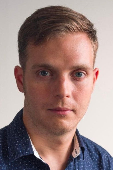 Ismaël Joffroy Chandoutis backdrop