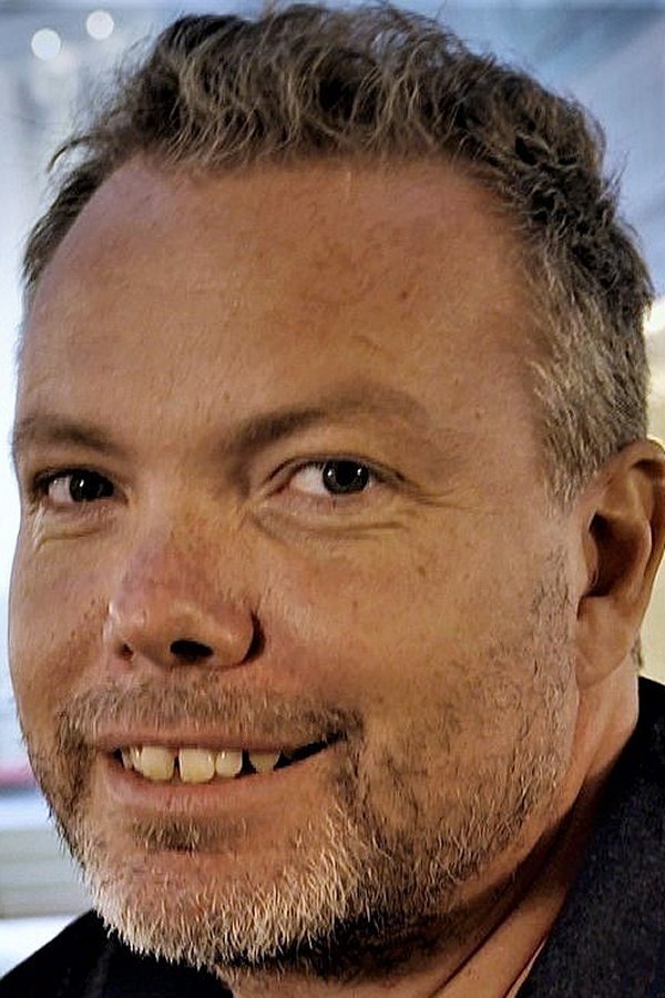 Rasmus Nøhr backdrop