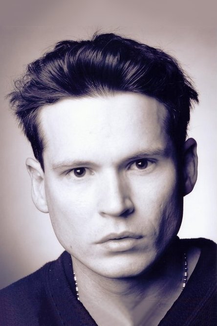 Aaron Davison backdrop