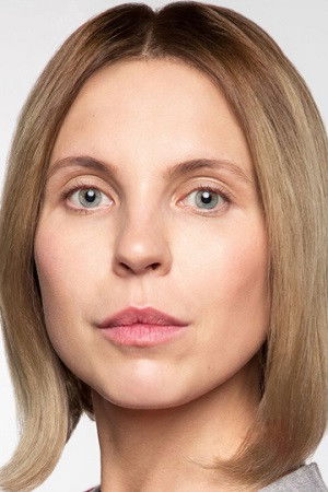 Irina Khodyush backdrop