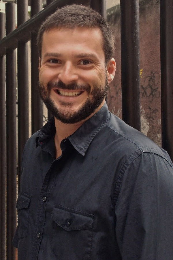 Bruno Bennec backdrop