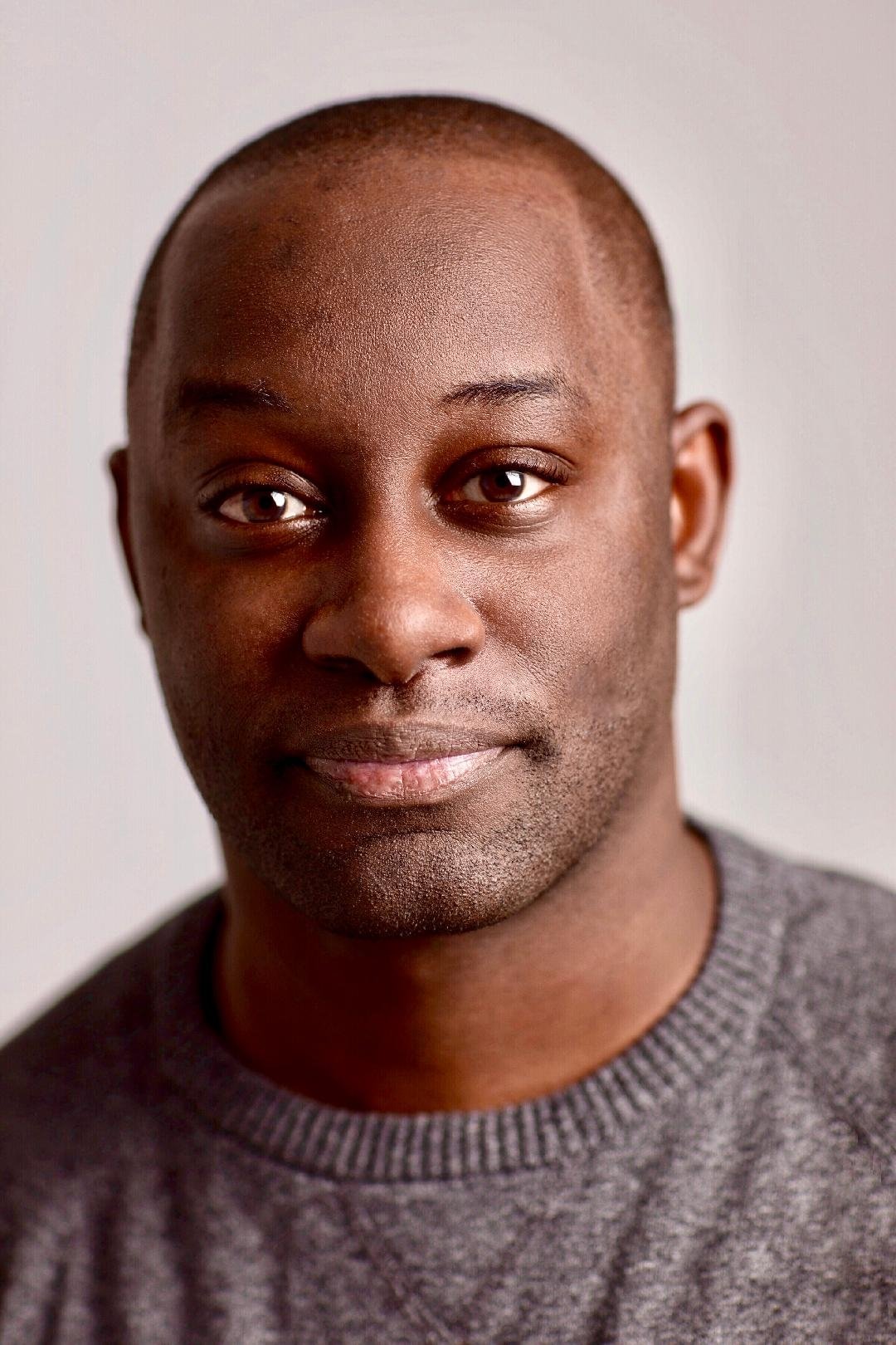 Dywayne Thomas backdrop