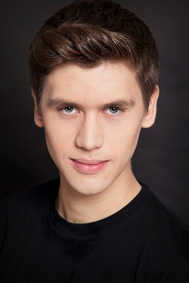 Serhan Onat backdrop