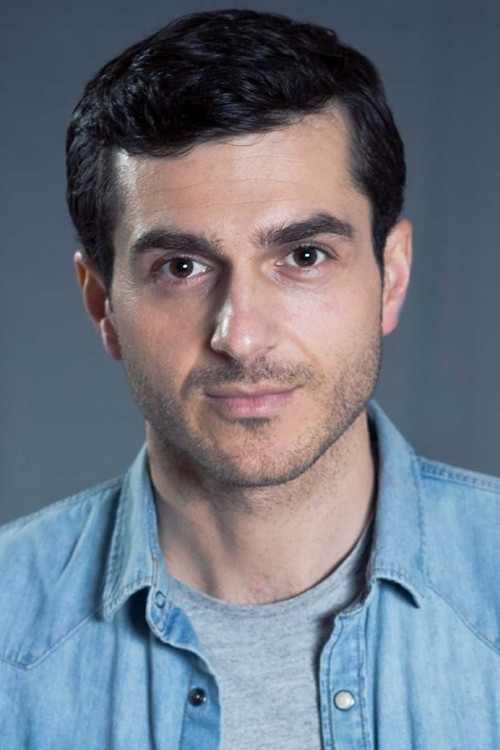 Léopold Bara backdrop