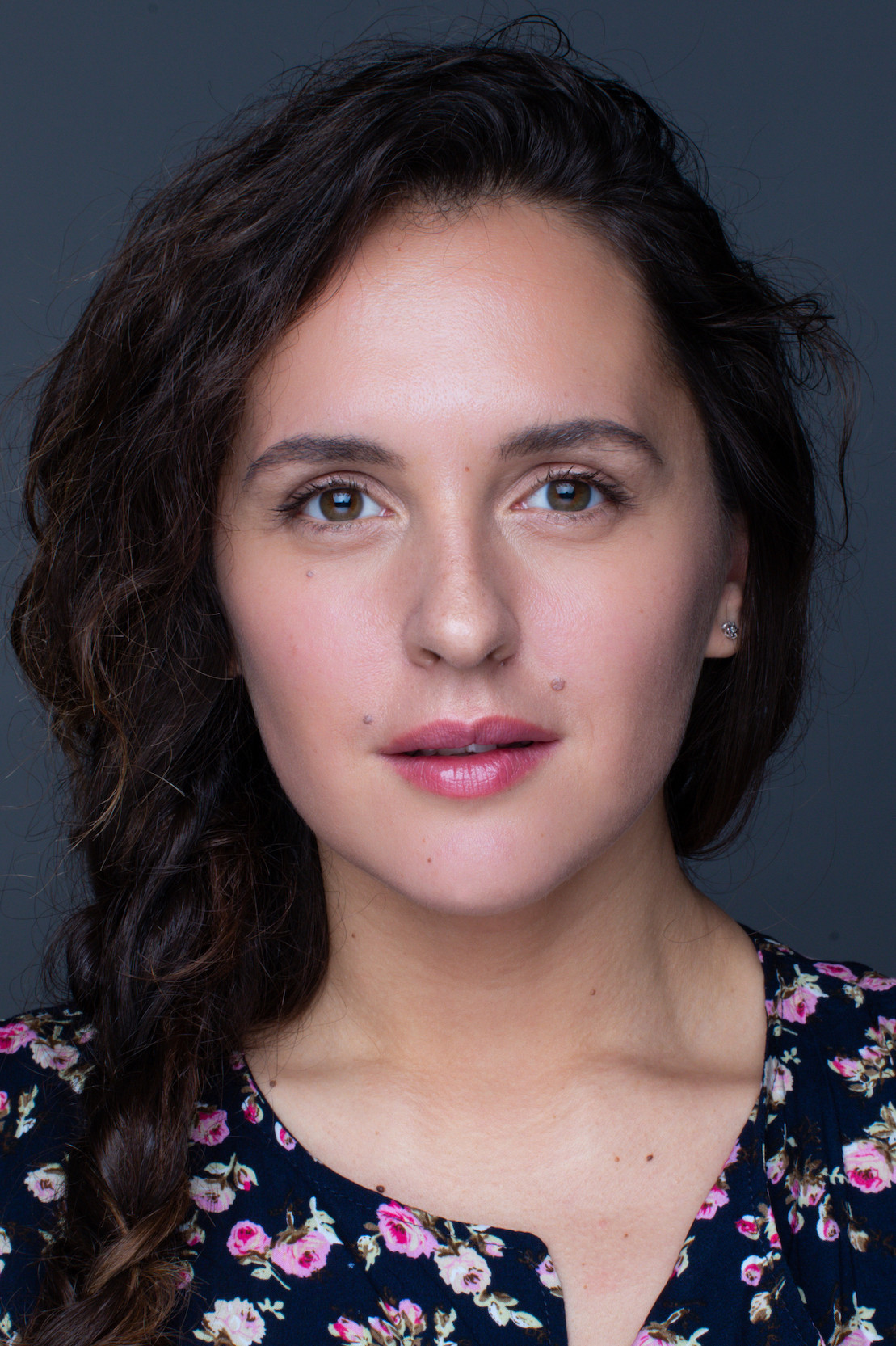 Mariya Shumakova backdrop