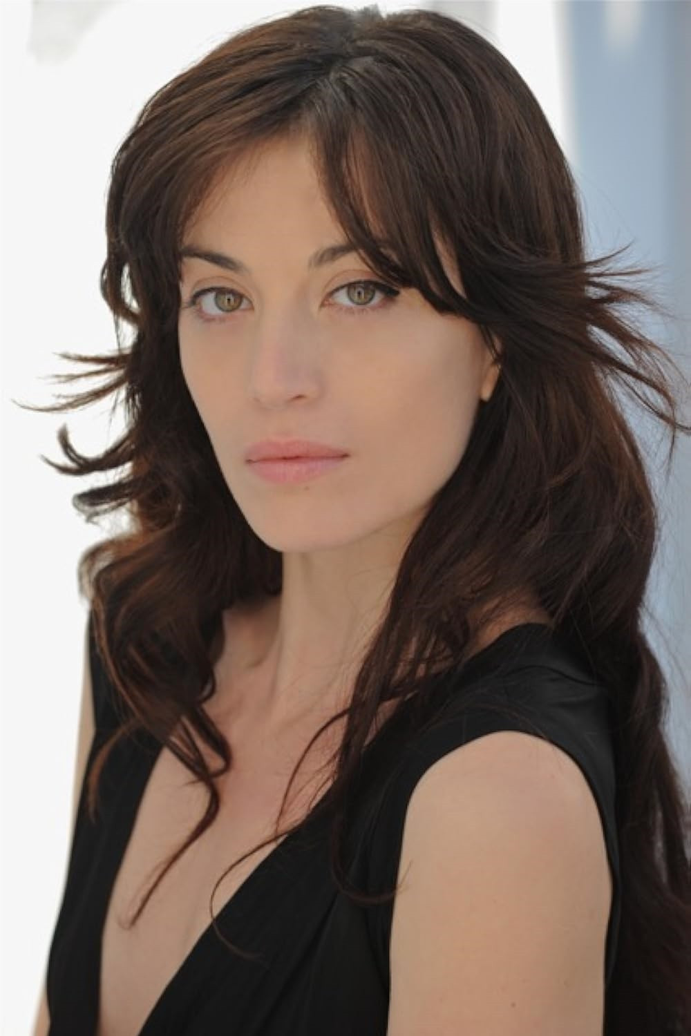 Laura Cotenescu backdrop