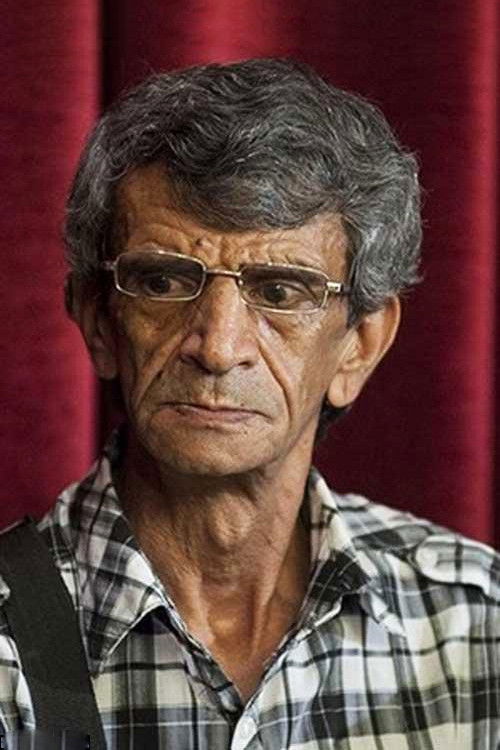 Yadollah Shadmani backdrop