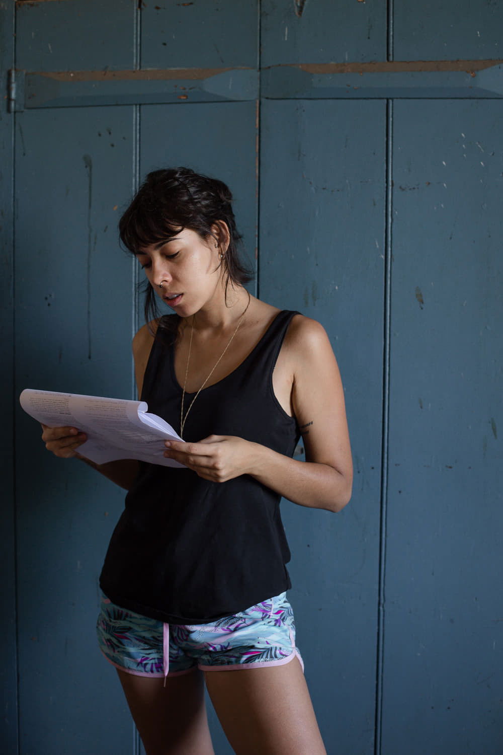 Carolina Castilho backdrop