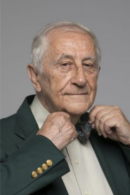 Inocencio Arias backdrop