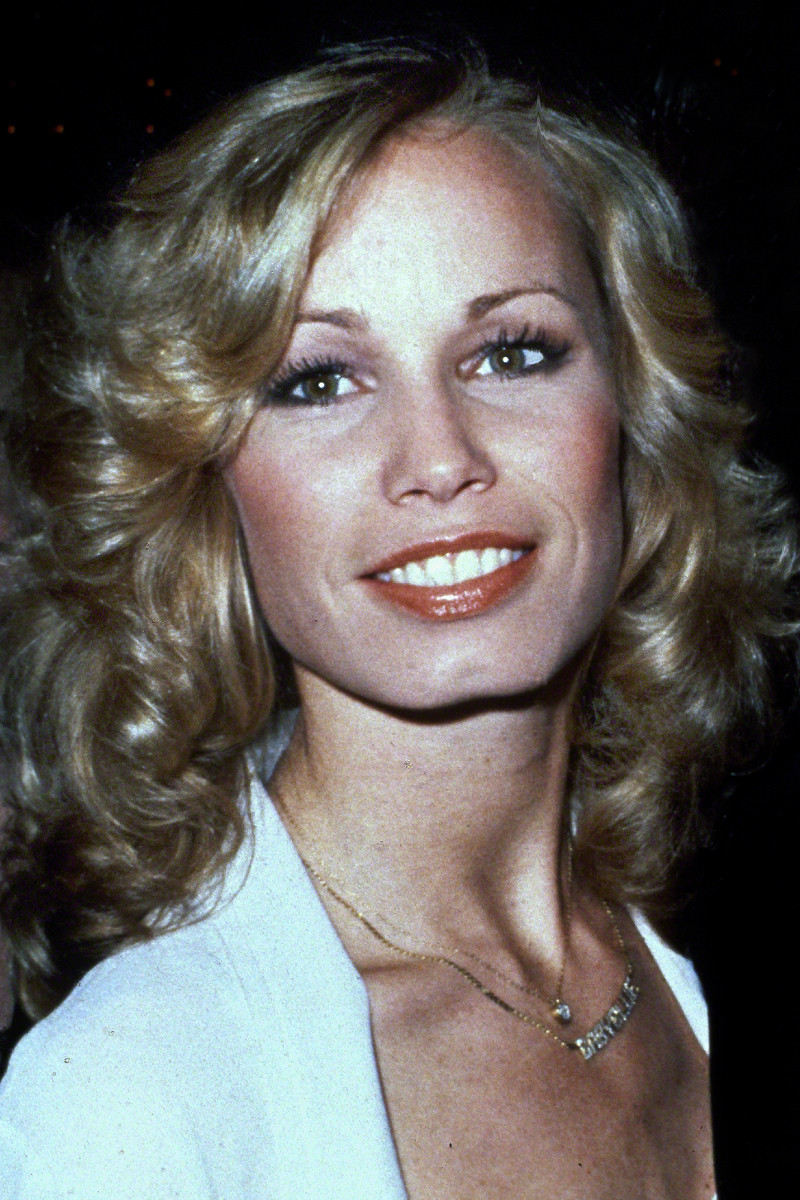 Sondra Theodore backdrop