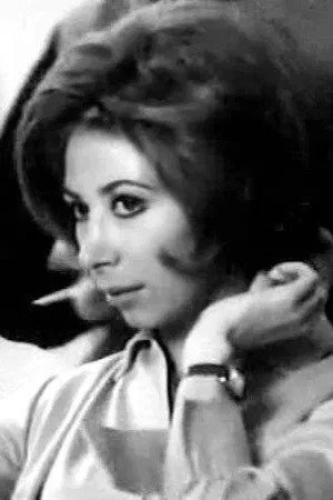 Ileana Kwasinski backdrop