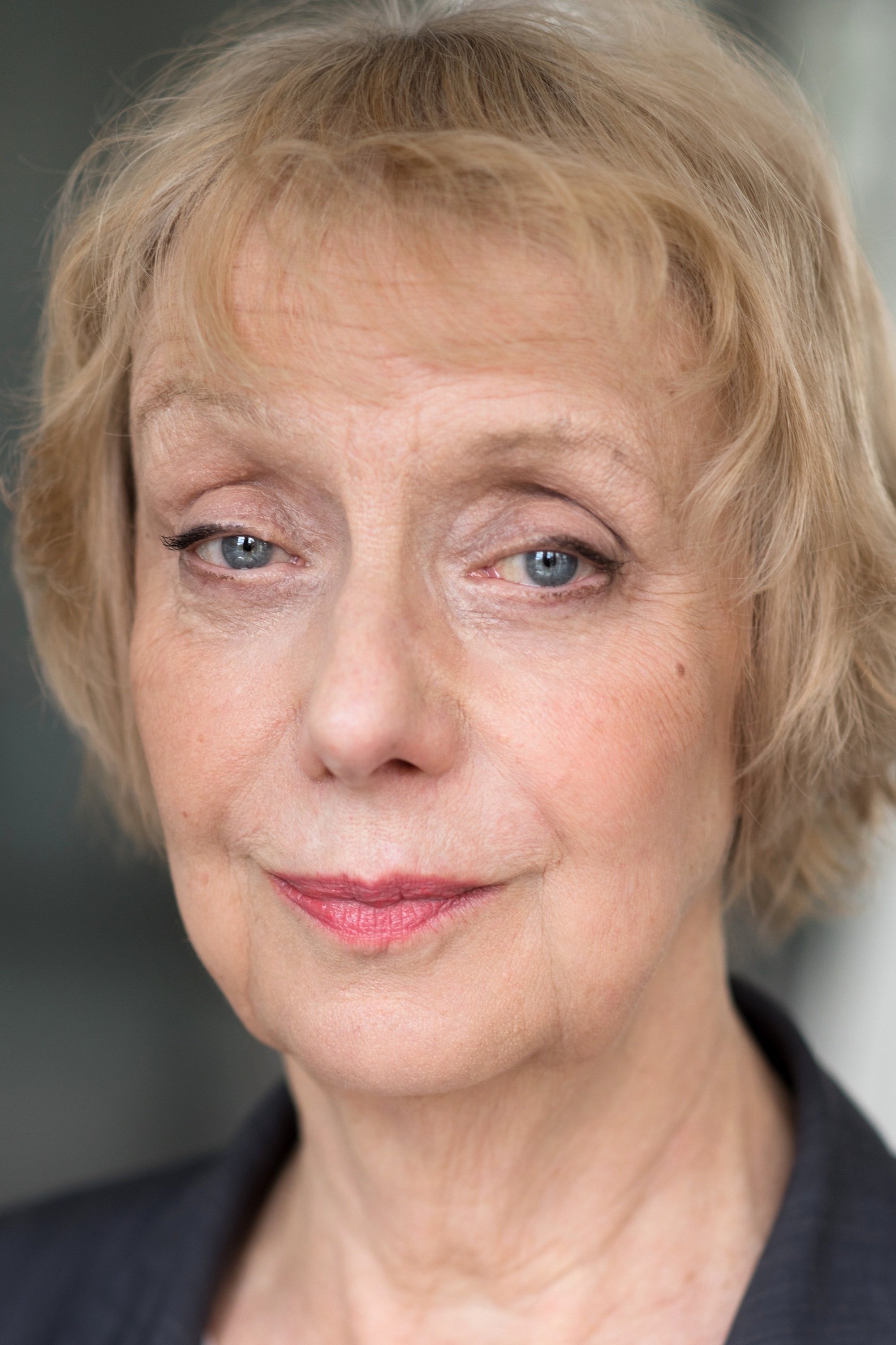 Tamara Ustinov backdrop