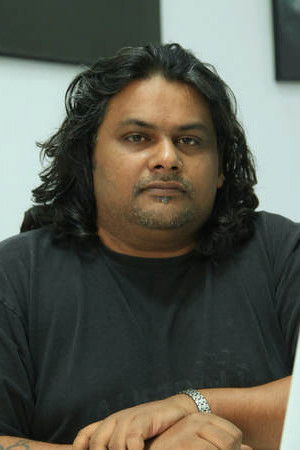 Maran Perianen backdrop