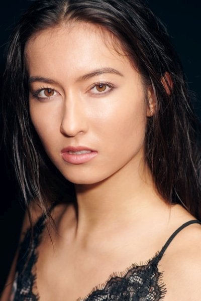 Kimi Alexander backdrop