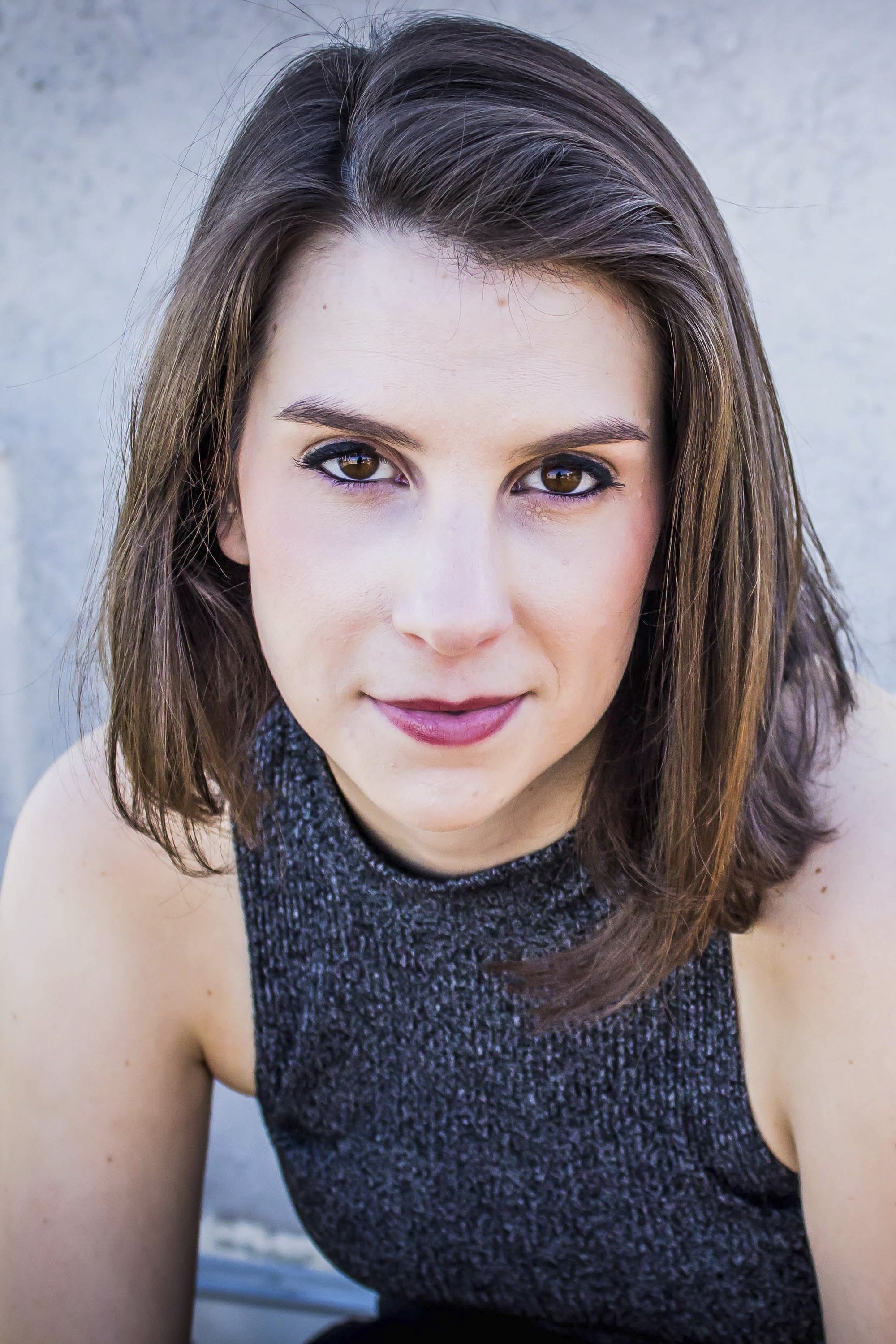 Anna Baumgarten backdrop