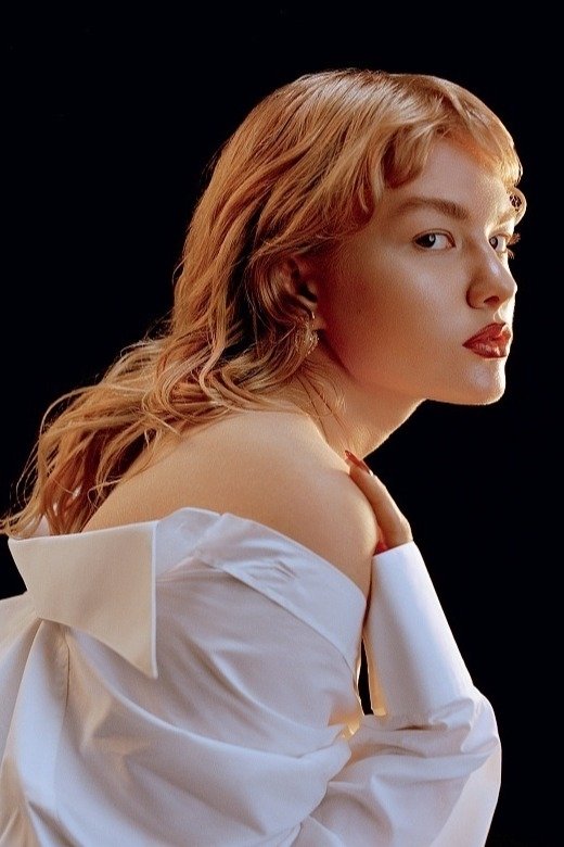 Ulyana Dobrovskaya backdrop