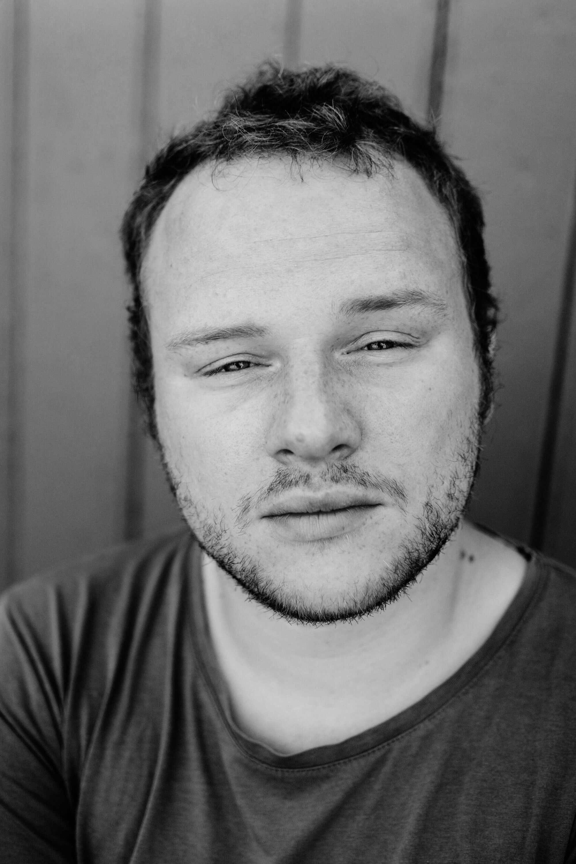 Peter Ahlers backdrop