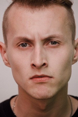 Roman Kolotukhin: Roman Kolotukhin backdrop