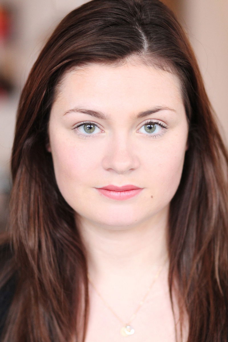 Ariane Élizabeth Pilon backdrop