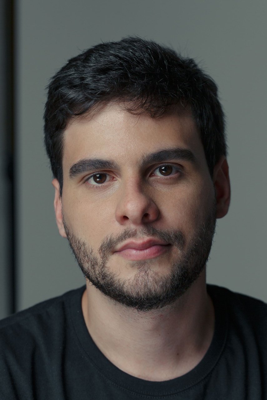 Ramoile Barreiros backdrop