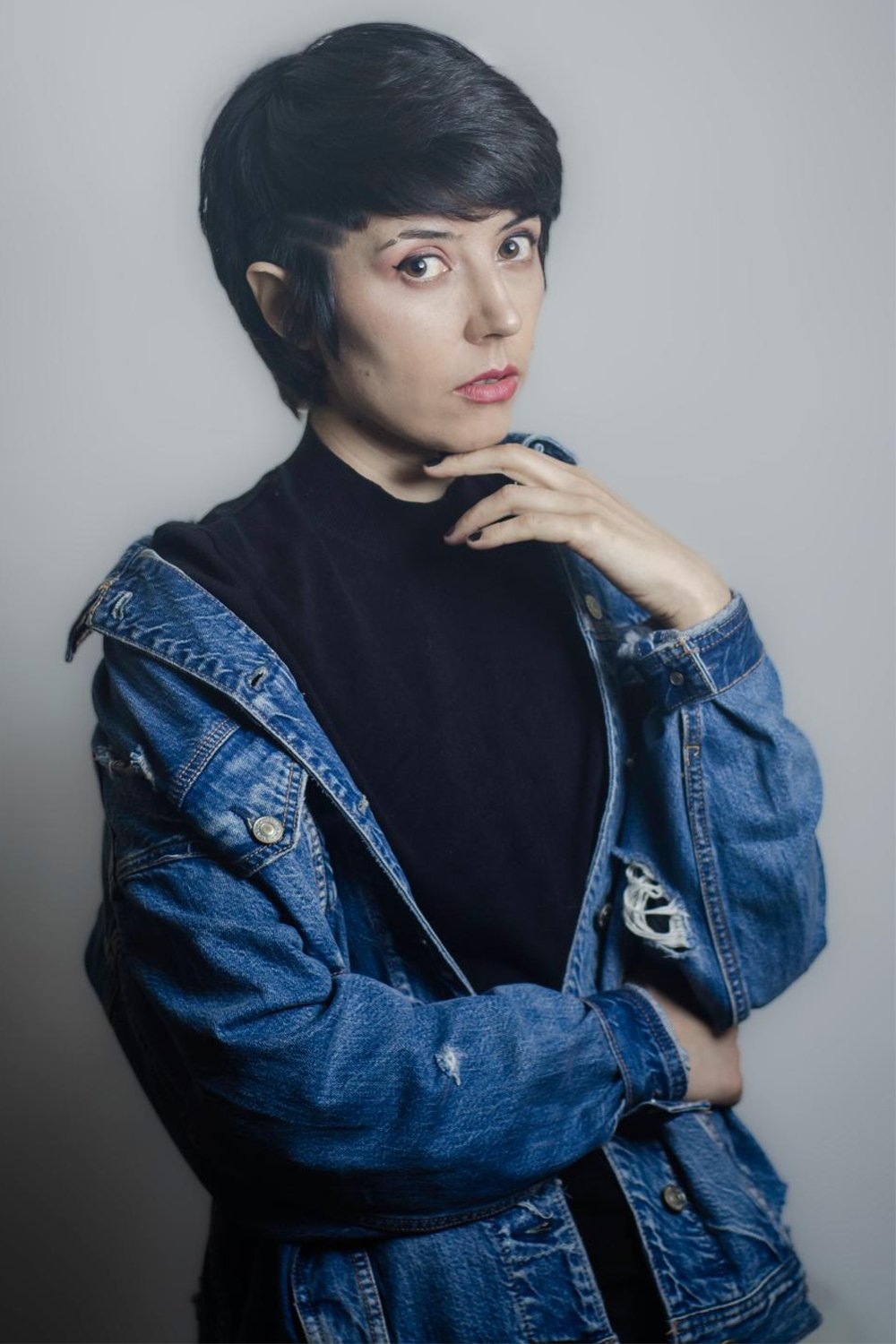 Andrea Ozuljevich backdrop