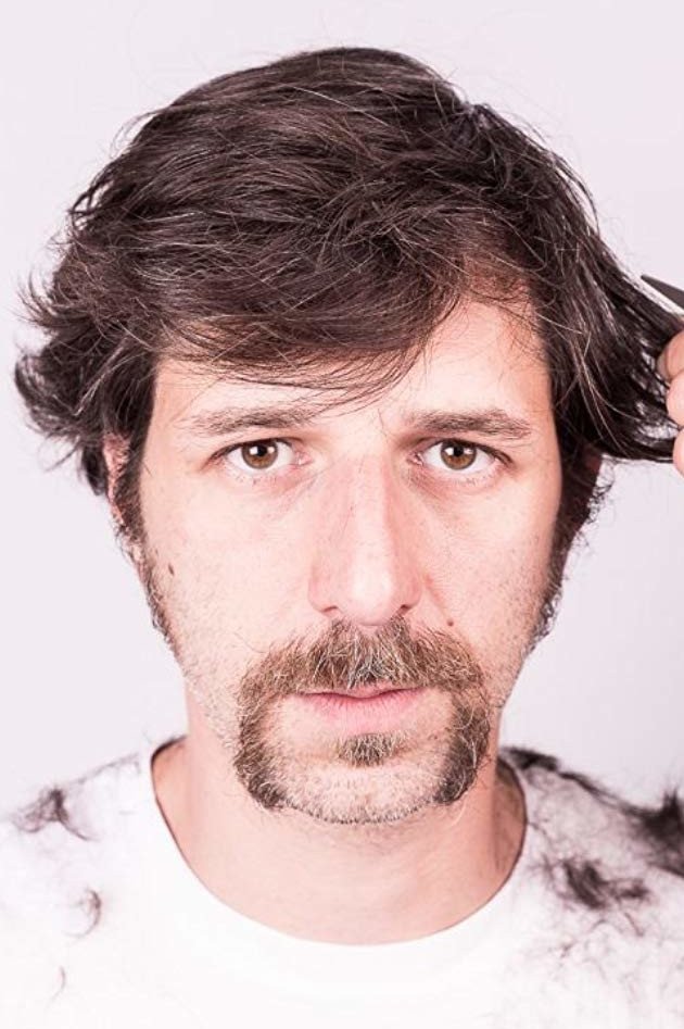 Laurentiu Bãnescu backdrop