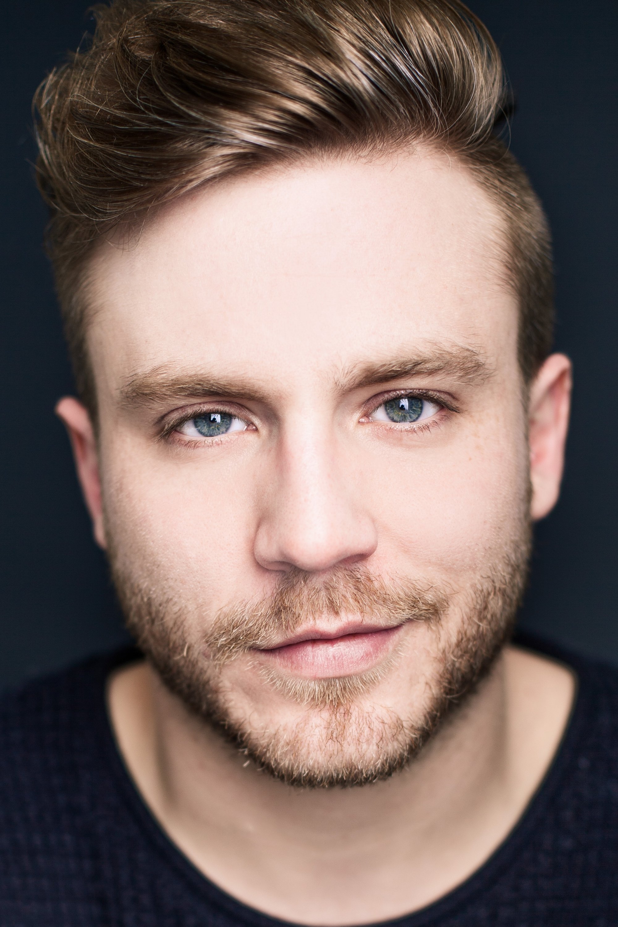 Alexis Lemay-Plamondon backdrop