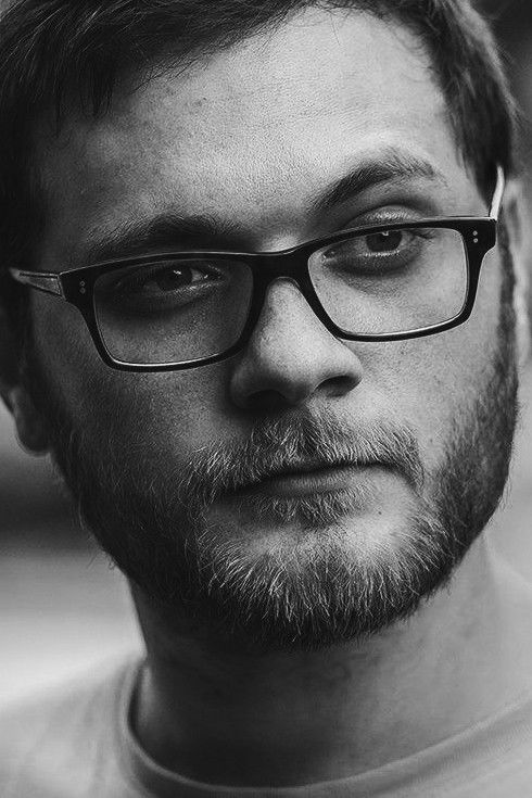 Uroš Milutinović backdrop