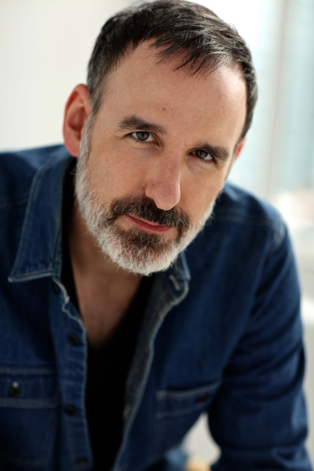 Erik Lochtefeld backdrop